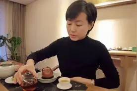 女性生理期能喝茶吗每个生命自有去处不必伤心今年去海南不开车了视频封面