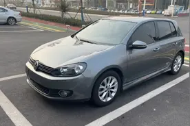 13年3月大众高尔夫，1.6加6AT，一手车，实表6.7万公里，视频封面