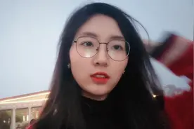 女孩子的快乐有多简单，涂一支口红就能开心很久视频封面