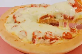 20年烘焙店披萨配方，教你在家做，饼底酥脆料足还拉丝，比买的香视频封面