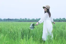50+摄影师告诉你，找对拍摄方法，大妈也可以很美丽视频封面