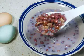 超适合减肥人群的早餐红豆燕麦牛奶粥，低卡低脂高纤维，养颜瘦身视频封面