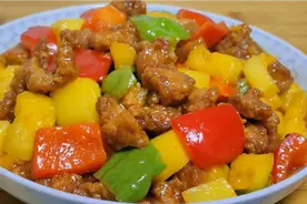 3月菠萝正当季，这道菜一定别错过，酸甜可口清香解腻，太好吃了视频封面