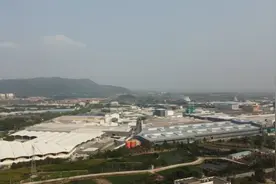 航拍佛山南海西樵蒙娜丽莎瓷砖生产基地，规模真大，交税应该不少视频封面