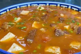 厨师长教你西红柿炖牛腩家常做法，步骤详细，软烂入味老少皆宜