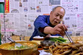 忙完农活，老汉便宜捡漏买回来一大盘鱼，看看都有啥鱼？太惊喜了视频封面
