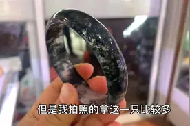 大家要看的水草玛瑙手镯来了，这次谈的价格更便宜，来看看视频封面