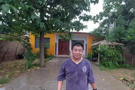 一半明媚一半忧伤，是青春（上）视频封面