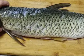 冬天要多吃鱼，3斤草鱼做出3道菜，上桌家人都夸你是大厨，太好吃