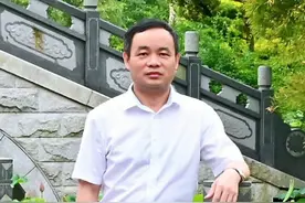 上饶中学——温润良师之正高级教师视频封面