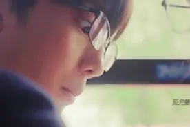 《公交车上与美女发生肢体接触》视频封面
