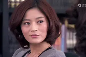《女人的抉择》职场上为名利勾心斗角，好闺蜜为渣男反目成仇。视频封面