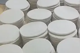 老潼关肉夹馍冷冻饼胚，提前制作好放入冰箱，摆摊的时候直接加热