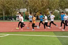 跑步刚开始起步阶段心率偏高的原因是什么视频封面