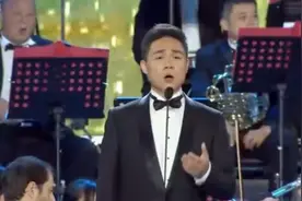 男高音歌唱家王传越在交响音乐会演唱 《那就是我》，太好听了！视频封面