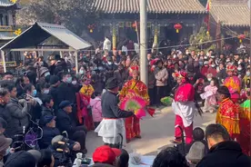 甘肃天水玉香观上九庙会，农村社火、舞狮热闹非凡，这场景见过吗视频封面