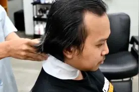 男生发量少还秃顶，设计一款显发量多年轻10岁的发型，绝对喜欢视频封面