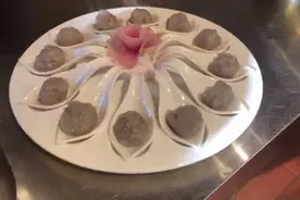 虾滑的正确做法，不加任何添加剂，火锅店每桌必点老人小孩都爱吃