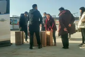 河南最低气温达到零下六度，没有暖气该怎么过冬？村部想了好办法视频封面