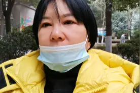 今天去办理商家收款码，看看各行的收费标准，需要什么证件视频封面