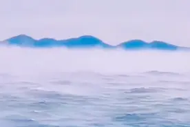 大连的海出现奇观“海浩”，气温骤降，冷热空气交替产生的雾蒸汽视频封面