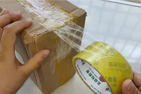 原来徒手断胶带这么简单，轻轻一拉就断开，比剪刀还方便，真厉害视频封面