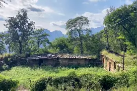 北京深山大山顶上发现一个废弃荒村，残垣断壁，居然住着2个老人视频封面