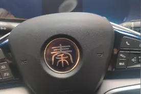 我操作秦plus ev 锁车，碰到几次不自动升窗的情况，我找到问题了视频封面