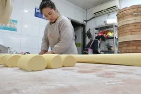 断更半个月，记录自己努力工作的一幕幕，虽然辛苦但很充实！视频封面
