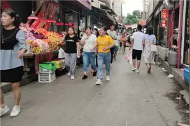 西安最后的城中村，摆地摊一天最少2000，有想做小生意的可以来视频封面