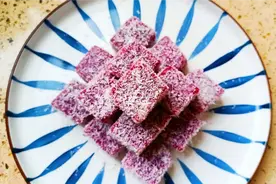 火龙果别直接吃了，把它做成小零食，清凉解暑，Q弹又好吃视频封面