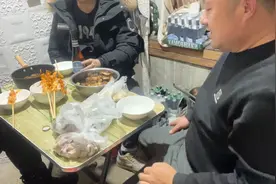 全是下酒菜，一个比一个硬，东北农村人喝酒唠嗑，嘎嘎真实视频封面