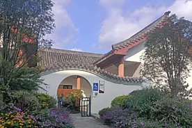 距成都主城半小时的四合院养老公寓，自带公园医疗，带你走近看！视频封面