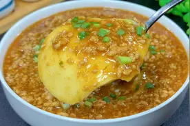 大厨教你“肉末蒸鸡蛋”的正确做法，嫩滑无蜂窝，老人孩子都爱吃