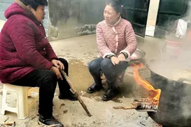 被现代化遗忘的村落，老人的长相和山外人也不一样，看看家里啥样视频封面