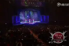 筷子兄弟 - 小苹果 2014中韩歌会现场版视频封面