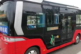 中国首条收费的无人驾驶公交车，想去体验，结果不能带小孩视频封面