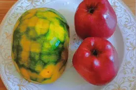 天冷了苹果就该这样吃了，搭配半块南瓜，柔软香甜老人孩子都爱吃视频封面