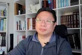 马斯克收购推特获加密世界支持？加密货币和美元是合作伙伴吗？视频封面