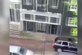 离我的男朋友远一点