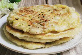 这个肉饼太好吃了，简单搅一搅，平底锅烙一烙，出锅凉了也柔软