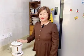 越用越喜欢的电炖盅，好看又实用，分享3款适合春季喝的养生靓汤视频封面