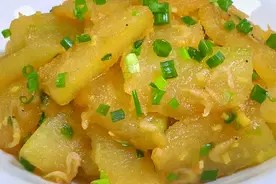 虾皮炒冬瓜好吃有诀窍，大厨教你一招，好吃又下饭，清淡不油腻视频封面