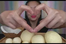 新鲜椰肉视频封面