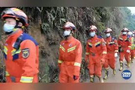 东航坠机搜救行动继续 消防救援人员轮换制进行救援视频封面