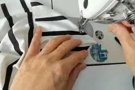 不穿的衣服袖子裁一缝，缝个小三角，成品家人客人都喜欢视频封面