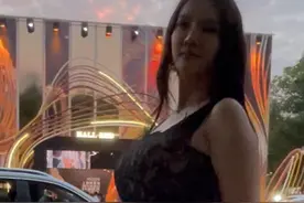 中俄混血模特视频封面