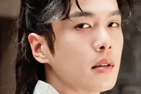 张若昀解读“电车难题”永远会被表达和共情能力强的人打动视频封面