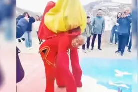 终于明白绝技的含义，这是身怀绝技的大爷，都可以纳入非遗了视频封面