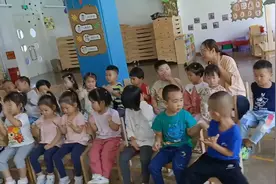 萌娃们快乐上课，笑声不断，童真无价！视频封面
